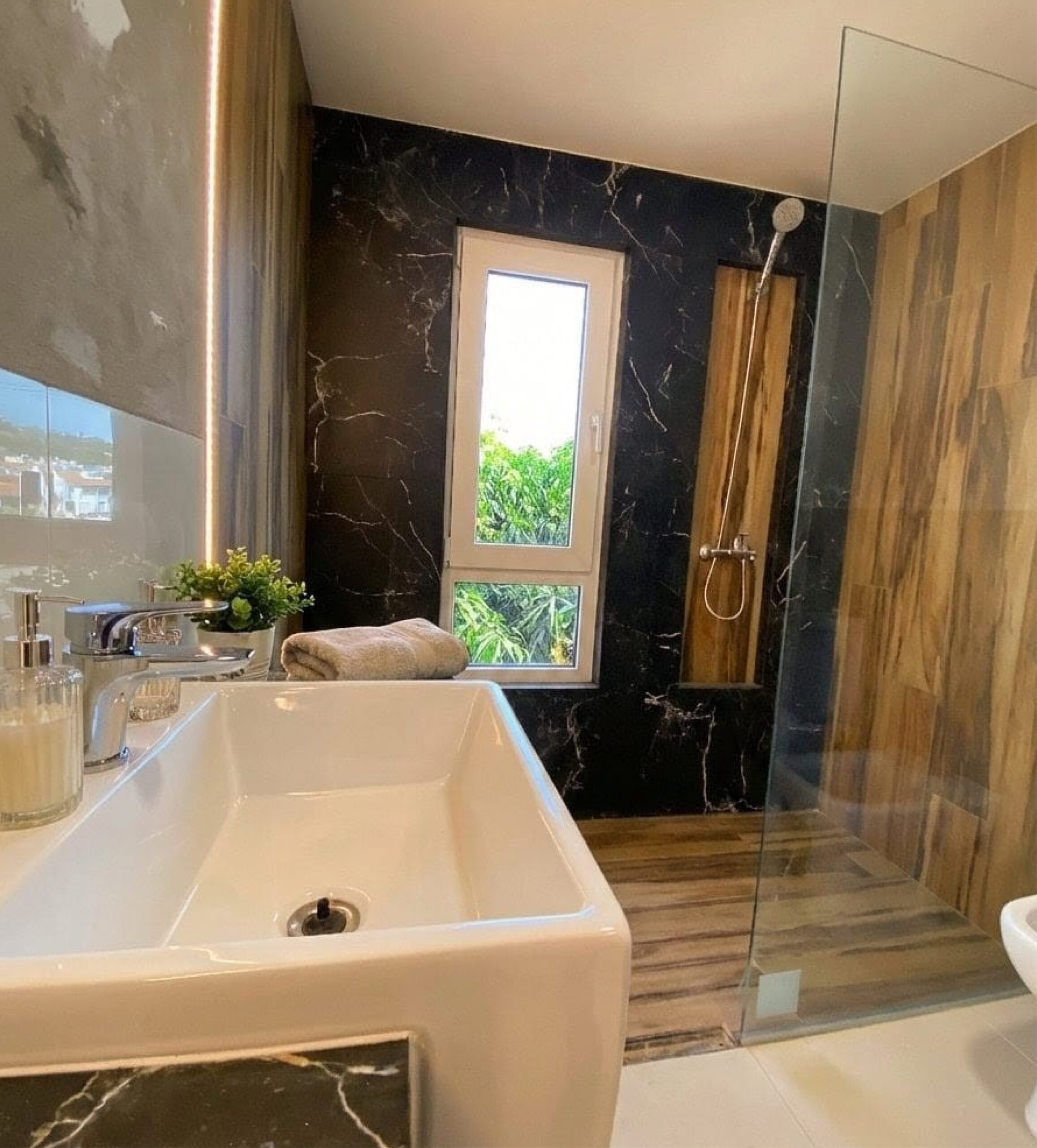 Edit de fotos baños_Mesa de trabajo 1 baño en suite